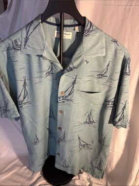 Caribbean Teal Sailboat Camp Shirt 100% Silk. EUC